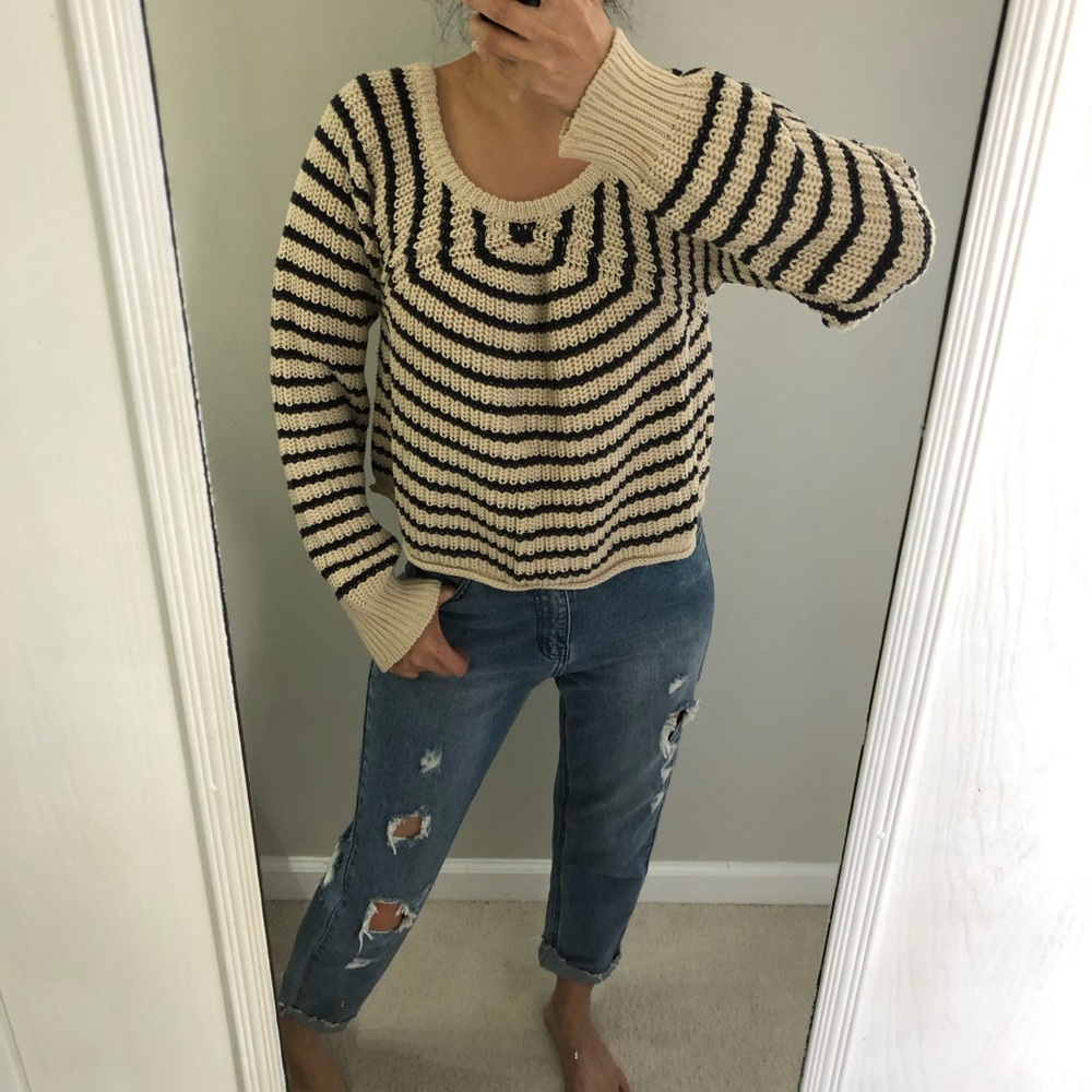 Unique cropped navy striped sweater